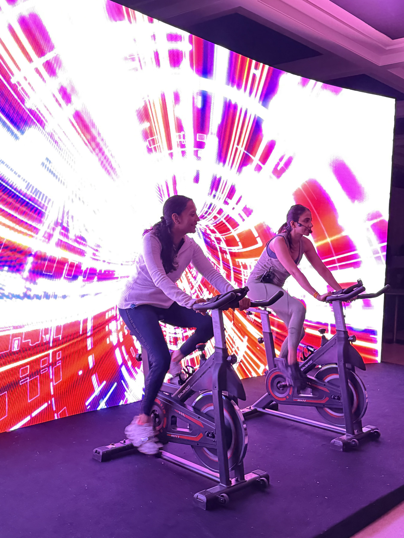Immersive spinning